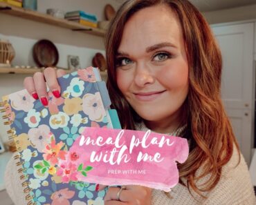 MEAL PLAN WITH ME | PREPPING FOR OUR GROCERY SHOP