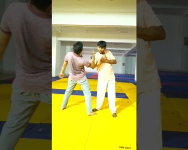 hand lock technique #martialarts #toshusir #reels#mma #karate ##shorts #viral#selfdefense #trending